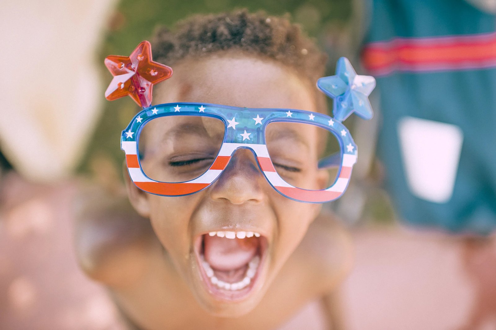 How to Stop a Child From Interrupting Conversations